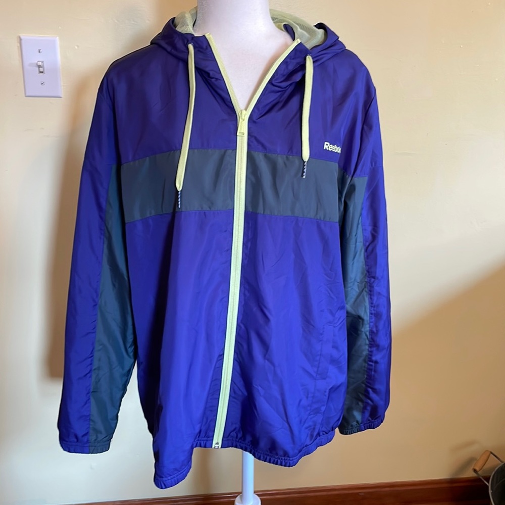 Reebok windbreaker jacket coat purple mesh lined zipper hooded long sleeve